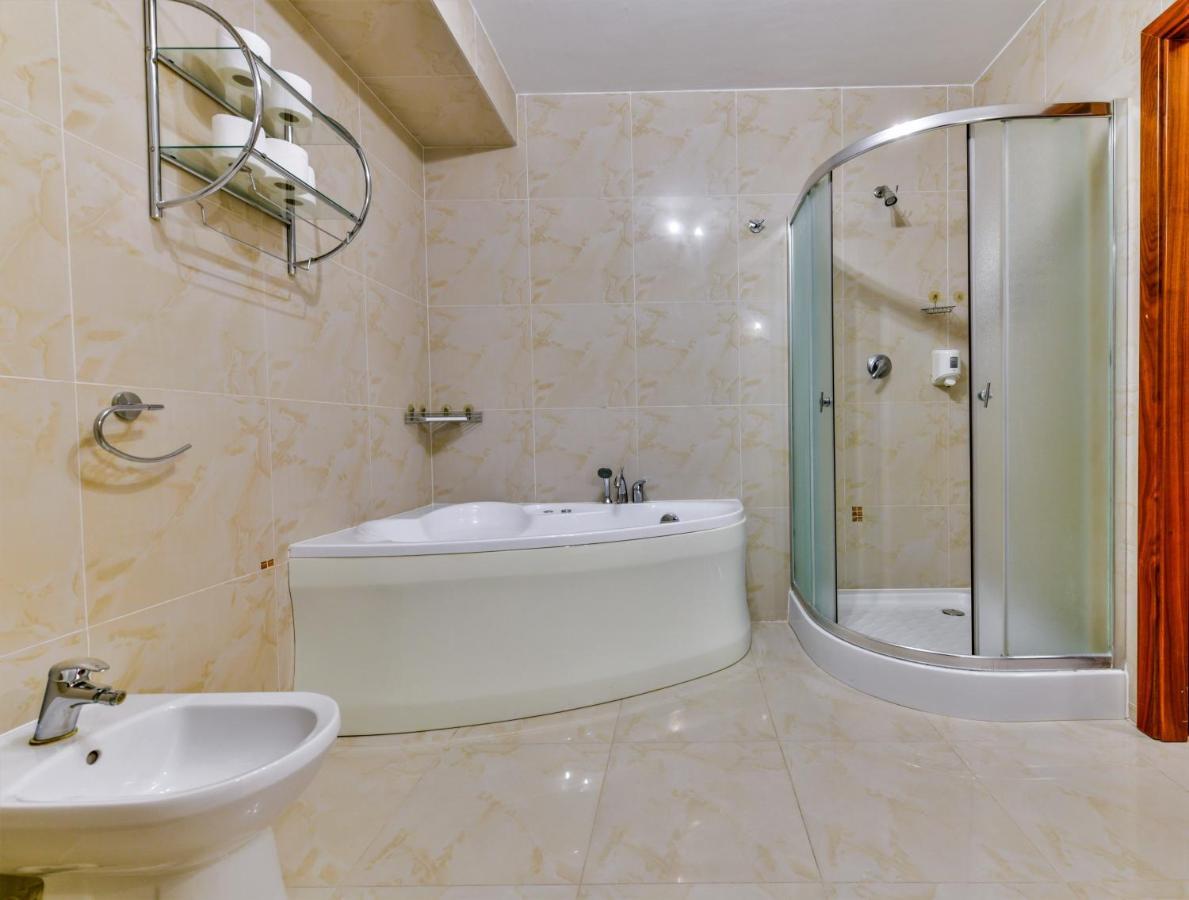 Apartamenty Sobieski 코워브제크 외부 사진