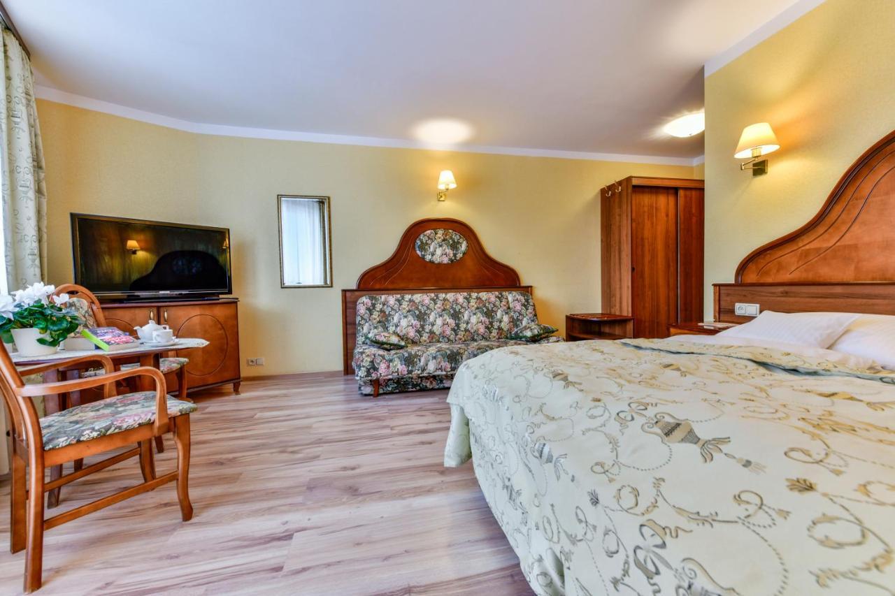 Apartamenty Sobieski 코워브제크 외부 사진