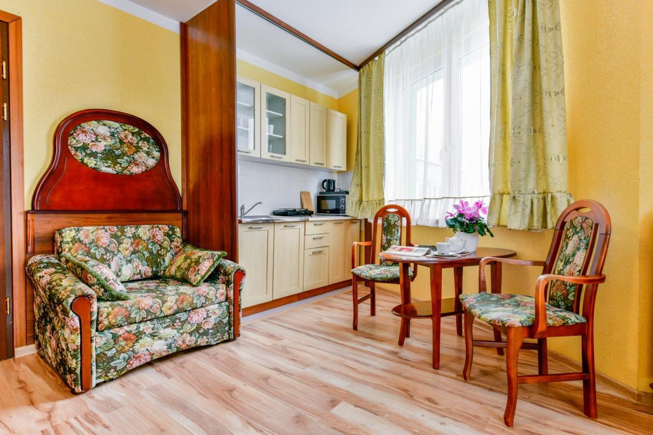 Apartamenty Sobieski 코워브제크 외부 사진