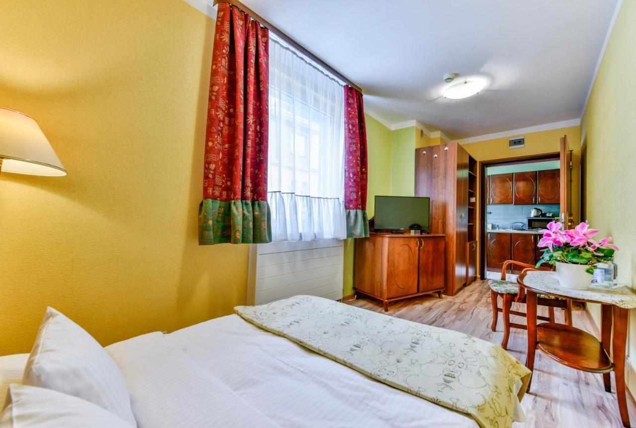 Apartamenty Sobieski 코워브제크 외부 사진