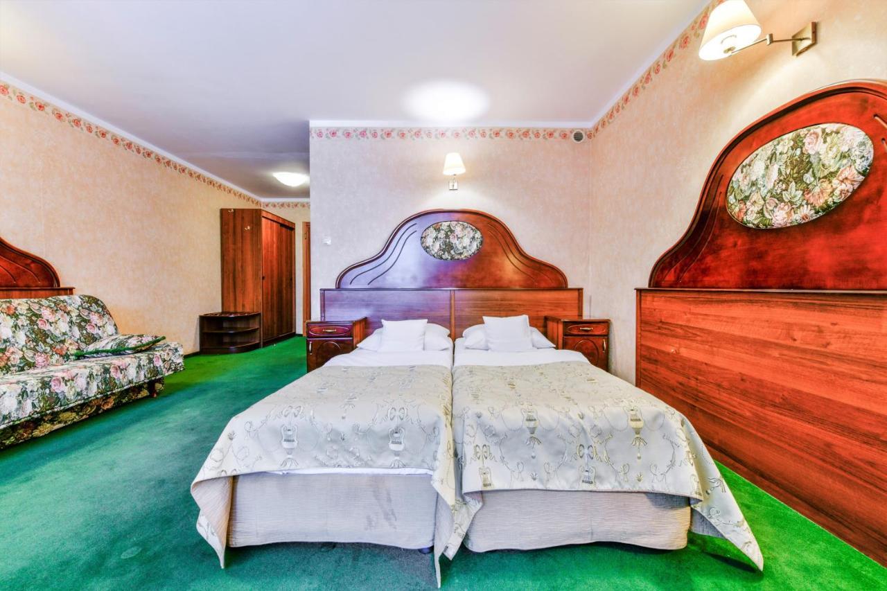 Apartamenty Sobieski 코워브제크 외부 사진