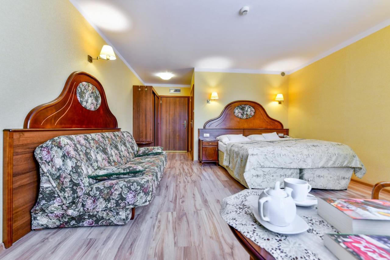 Apartamenty Sobieski 코워브제크 외부 사진