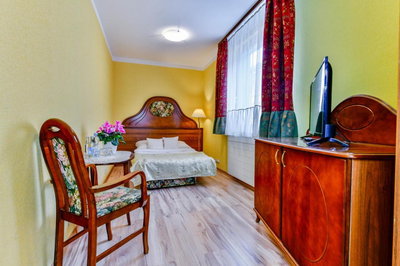 Apartamenty Sobieski 코워브제크 외부 사진
